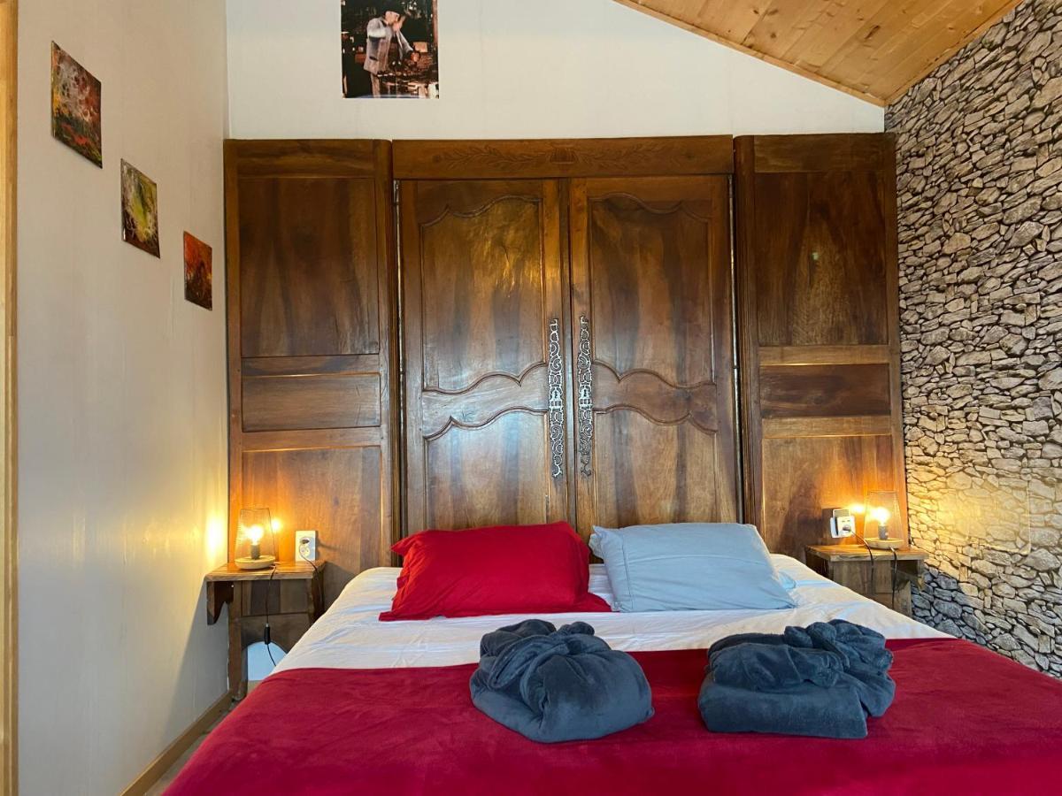 Le Petit Moulin Hotell Pouzauges Exteriör bild