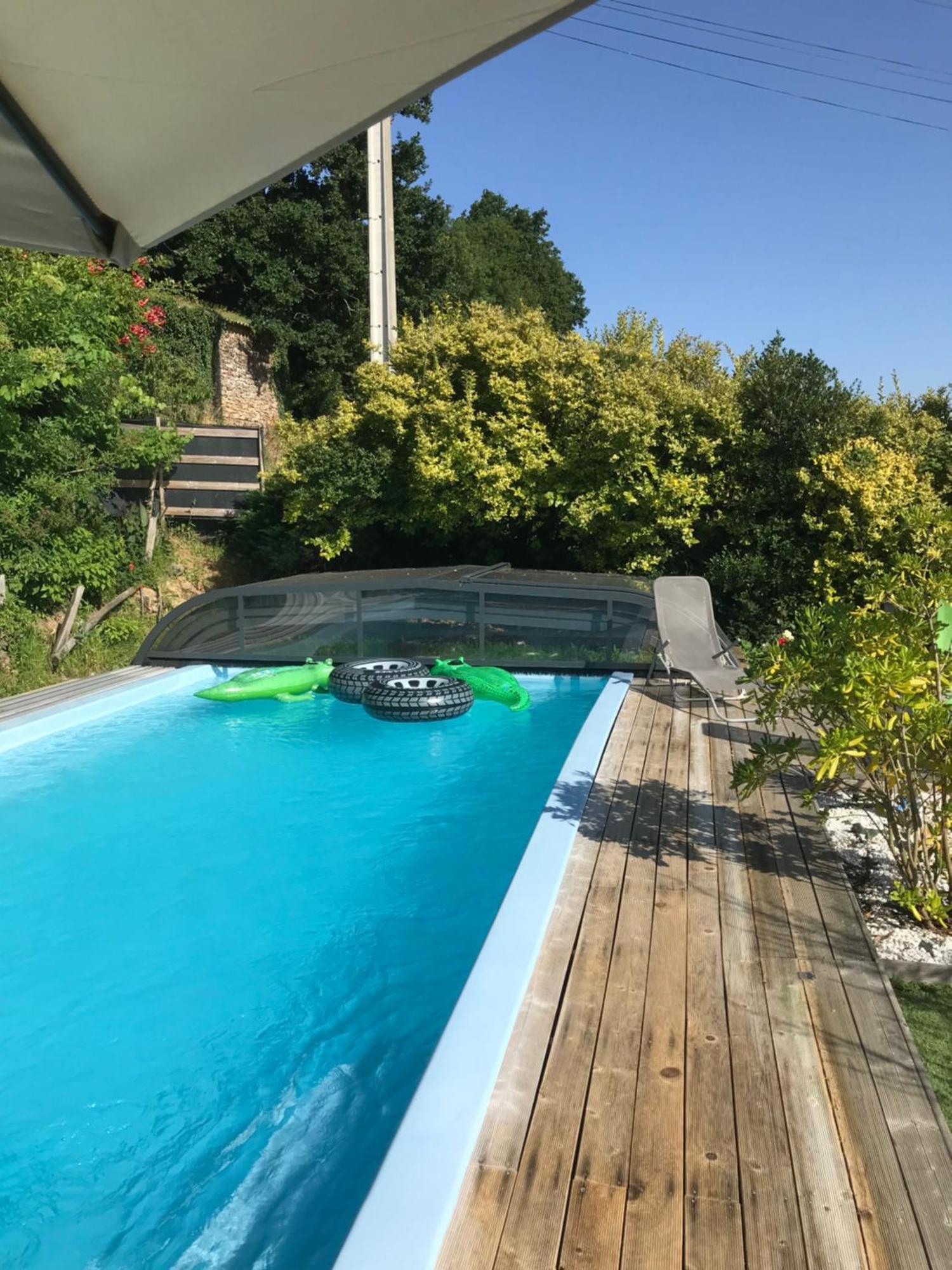 Le Petit Moulin Hotell Pouzauges Exteriör bild