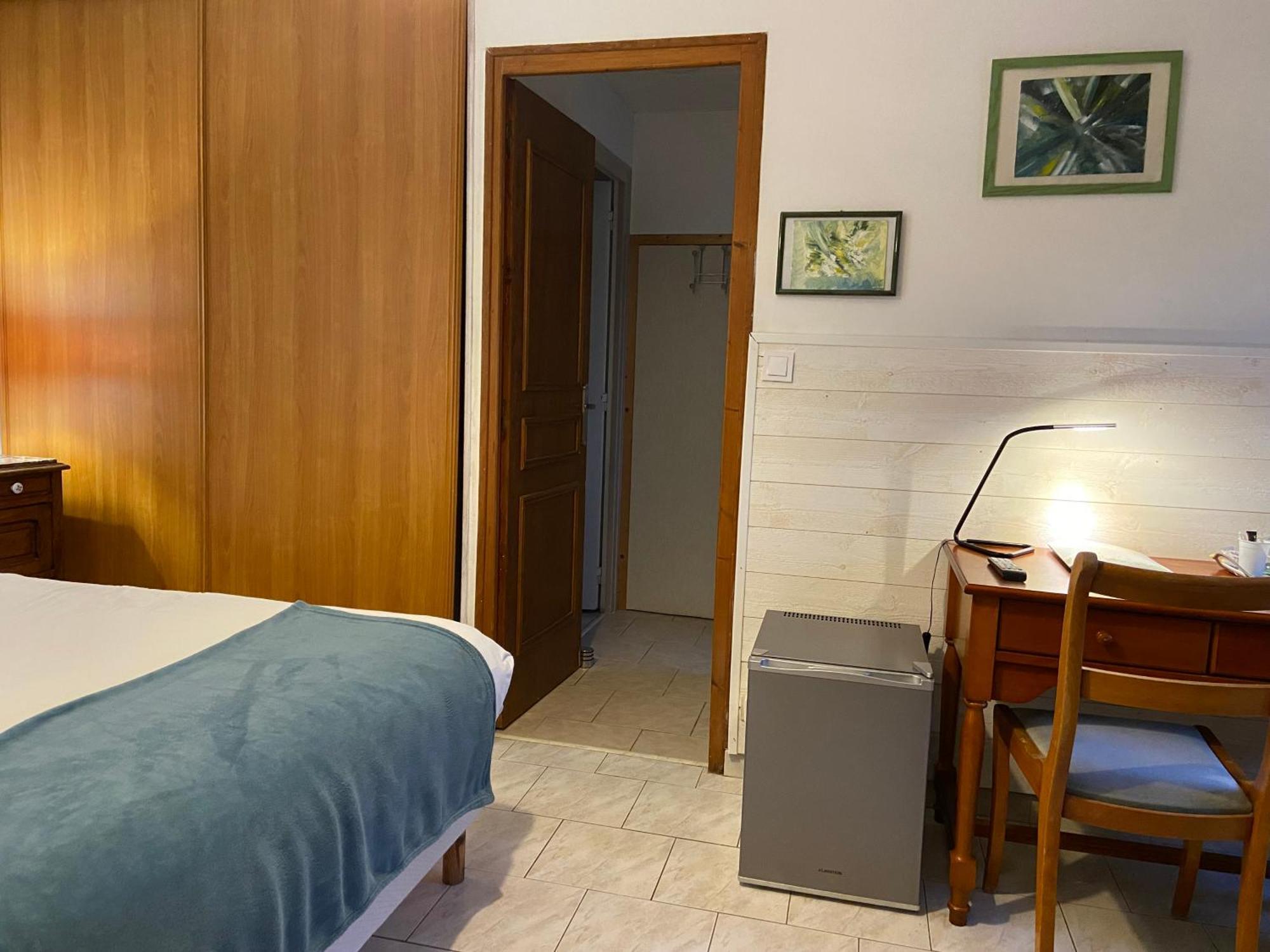 Le Petit Moulin Hotell Pouzauges Exteriör bild