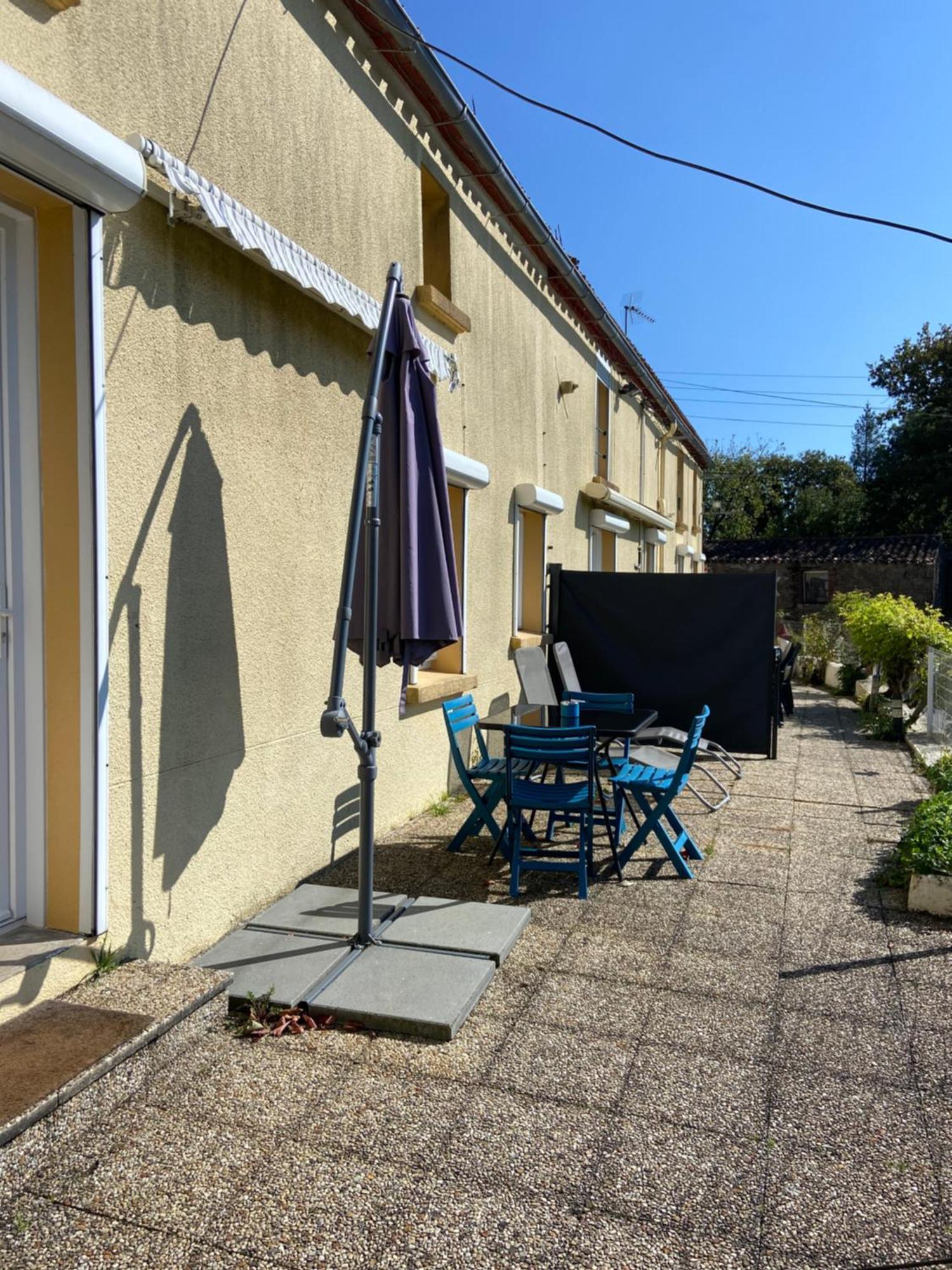 Le Petit Moulin Hotell Pouzauges Exteriör bild